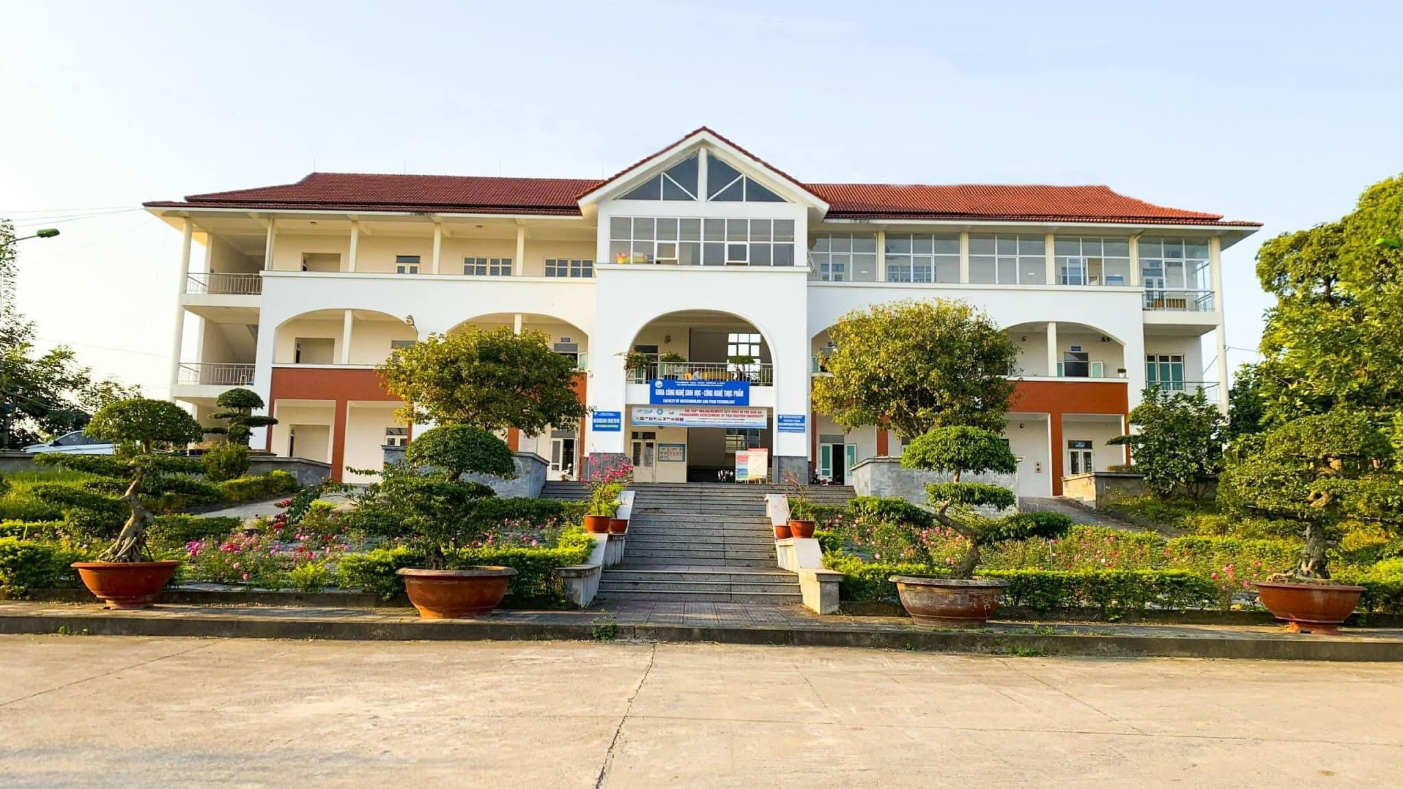 Học đại học trực tuyến đại học nông lâm